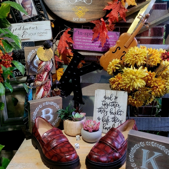 ZBY Classic Penny Loafers - Picture 9 of 13